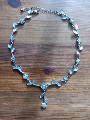 Collier floraler stil blumen - floraler, (blumen
